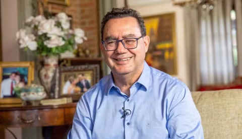 Augusto Cury lança pré-candidatura à Presidência em Manaus