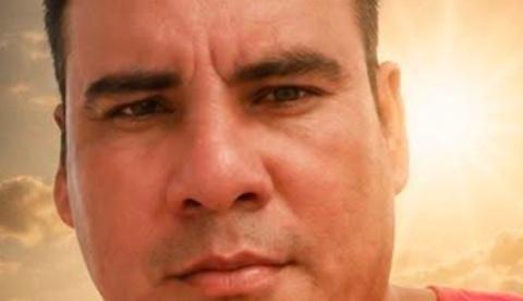Motociclista que bateu a cabeça na sarjeta após queda em Itacoatiara morre em hospital de Manaus