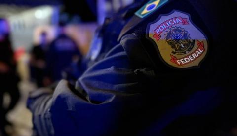 Polícia Federal realiza operação em condomínio no Parque das Laranjeiras