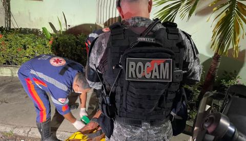 Suspeitos de roubar motociclista por aplicativo são espancados no conjunto Petros