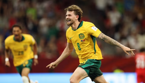 Austrália vence a Turquia e assume a vice-liderança do Grupo D
