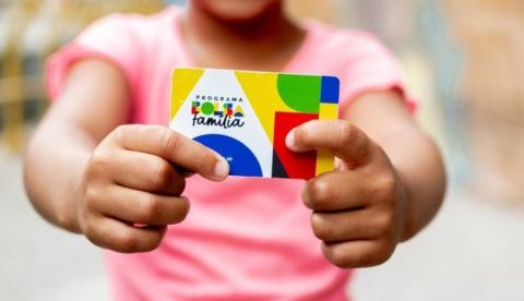 Governo muda regra e assegura Bolsa Família durante análise de pedido do BPC