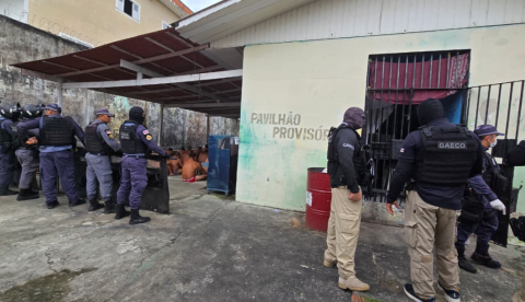 Operação do MPAM apreende celulares, drogas e armas em presídio de Parintins