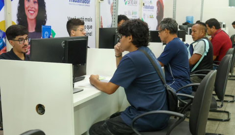 Com 170 vagas abertas, Sine Amazonas divulga oportunidades para todos os níveis de escolaridade