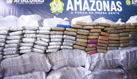 Segunda maior da história: Operação policial apreende 2,5 toneladas de drogas no Amazonas