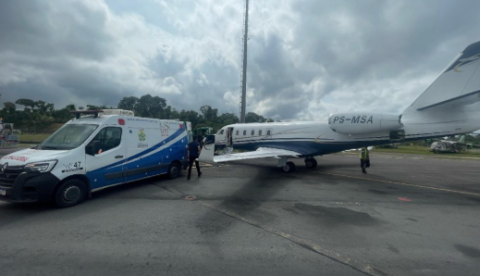Em situação grave, adolescente indígena é levada de UTI aérea para Manaus