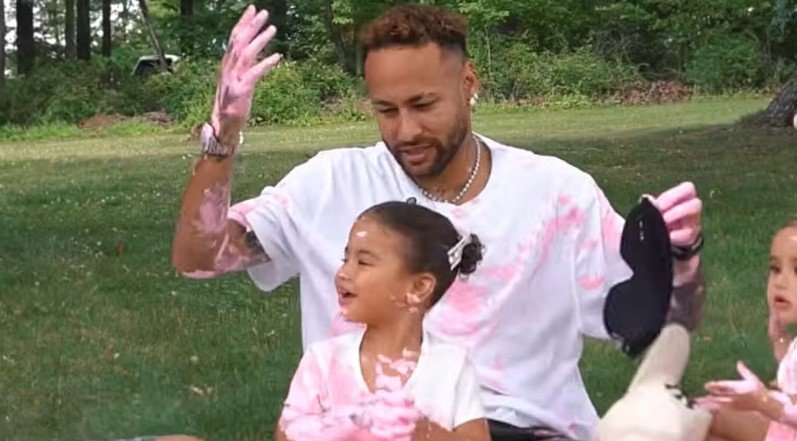 "Vou endoidar": Neymar brinca ao anunciar terceira filha com Bruna Biancardi