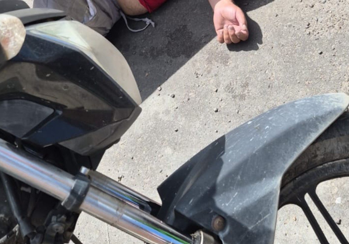 Motociclista morre ao colidir com poste no Lago Azul