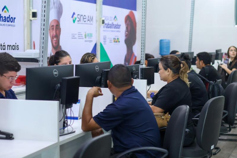 Sine Amazonas oferta mais de 400 vagas nesta segunda-feira com oportunidades para SP