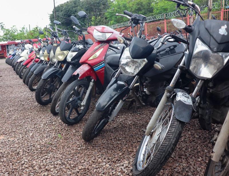 Detran-AM abre visitação pública para leilão com mais de 220 veículos em Manaus