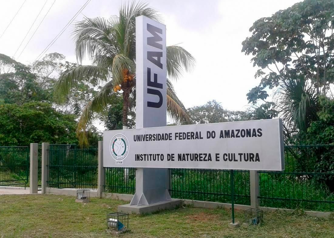 Ufam lança seleção com 300 vagas para cursos EaD no Amazonas