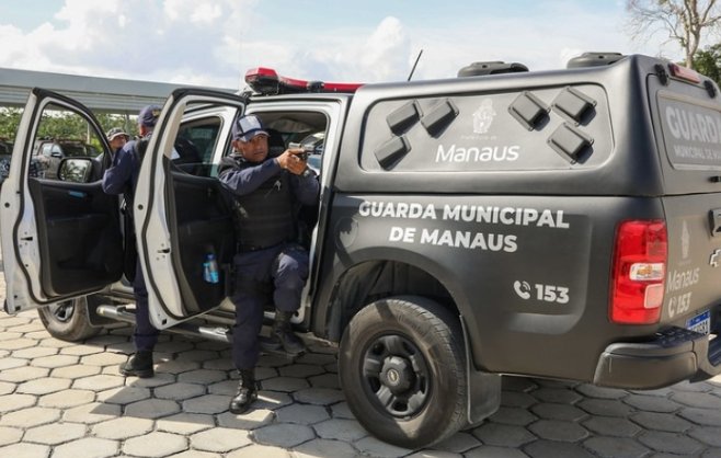 Patrulha Ambiental prende casal por maus-tratos e resgata gambá em Manaus