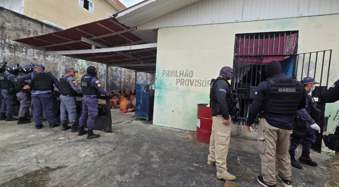 Operação do MPAM apreende celulares, drogas e armas em presídio de Parintins