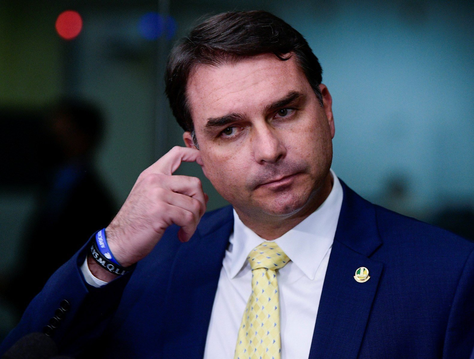 Carta dos EUA a Flávio Bolsonaro confirma manutenção do tarifaço contra o Brasil