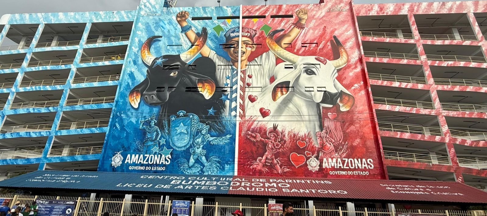 Festival de Parintins: Mudança de horário marca a primeira noite de apresentações no Bumbódromo