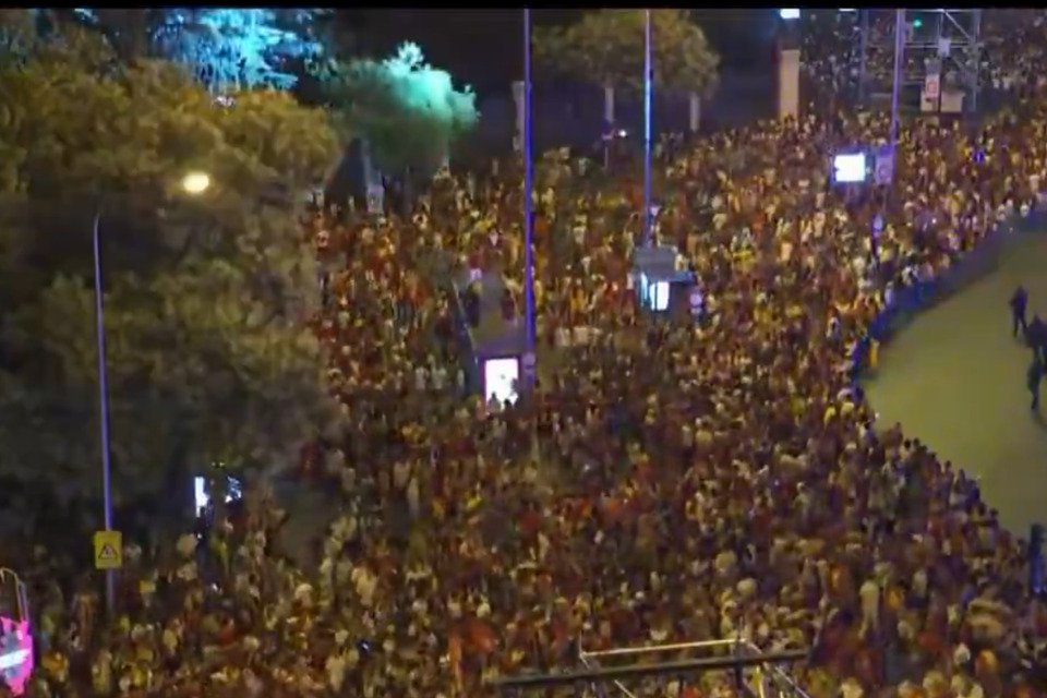 Adolescente de 13 anos morre durante festa do título da Espanha na Copa do Mundo