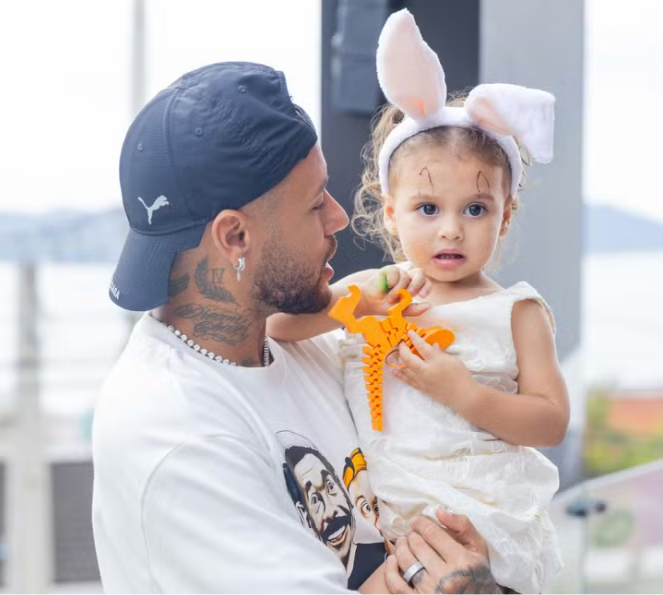 Neymar homenageia Helena em aniversário após não convidar a filha para Copa