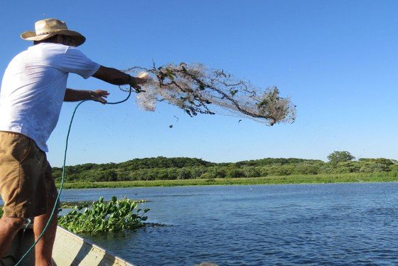 INSS começa a pagar retroativos do seguro-defeso a pescadores do Amazonas