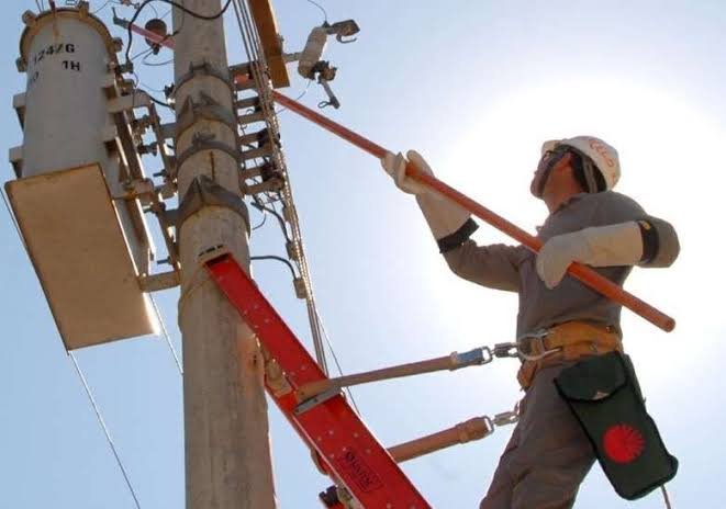 Ruas e avenidas de quatro bairros ficarão sem energia neste sábado em Manaus