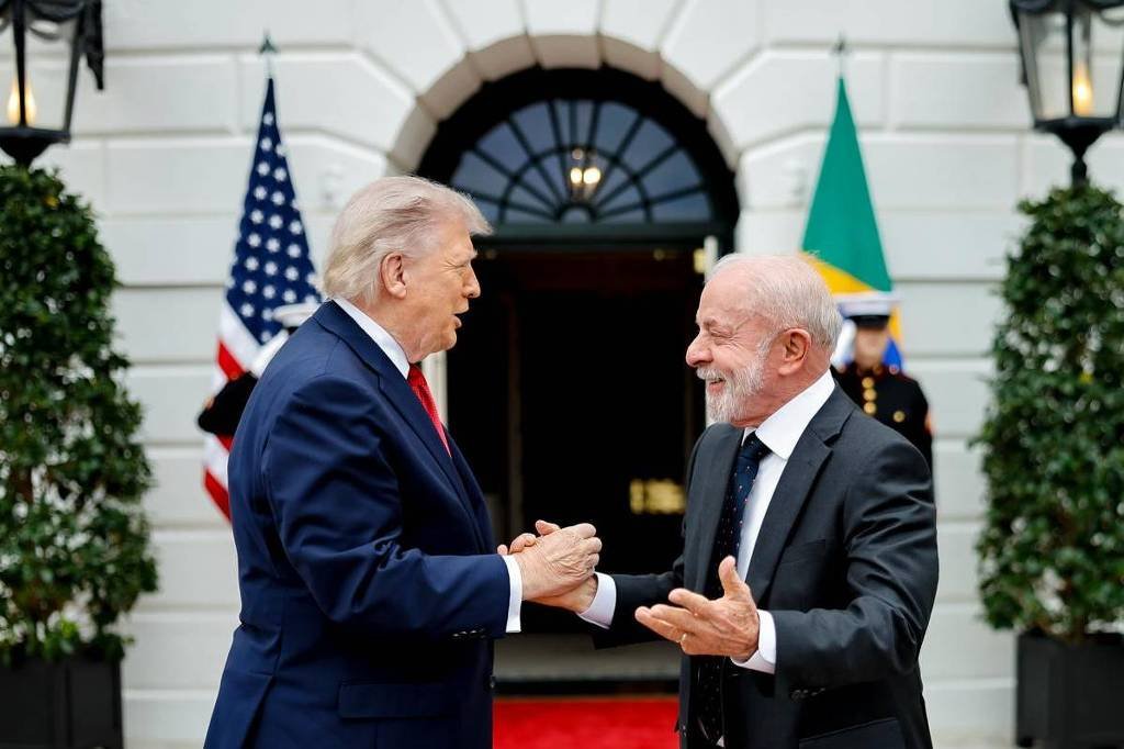 Parlamentares dos EUA pressionam governo contra projeto brasileiro das big techs