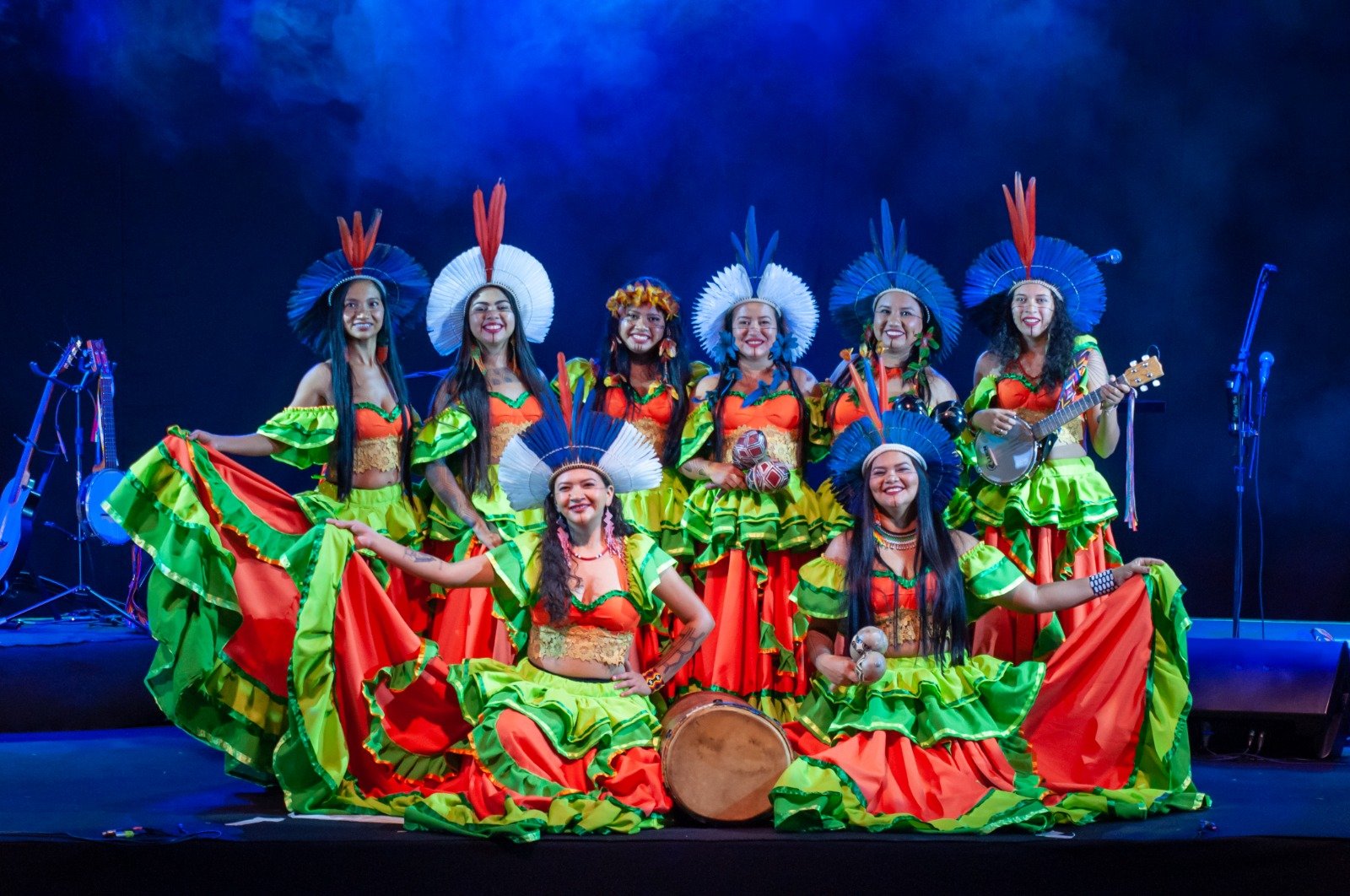 Com shows e oficinas gratuitas, grupo indígena Suraras do Tapajós se apresenta em Manaus