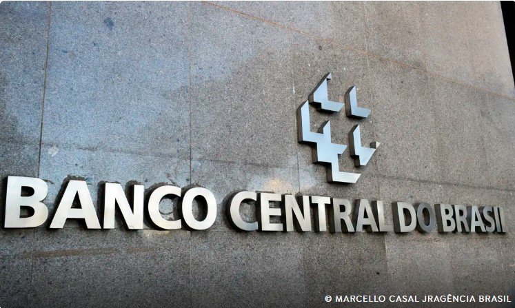 Governo autoriza novos concursos para Receita Federal e Banco Central
