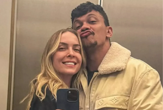 Tata Estaniecki e Cocielo voltam a ser vistos juntos em Orlando