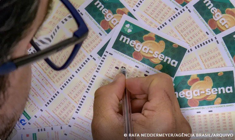 Mega-Sena acumula e prêmio vai a R$ 33 milhões
