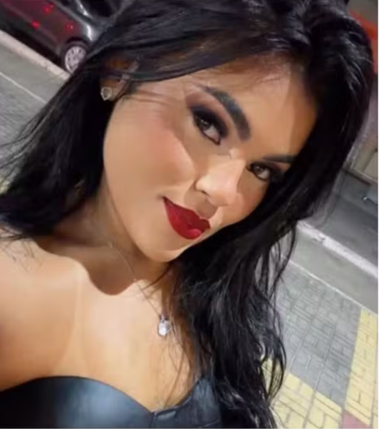 Influenciadora Karol Belchior é assassinada a facadas por ex-namorado