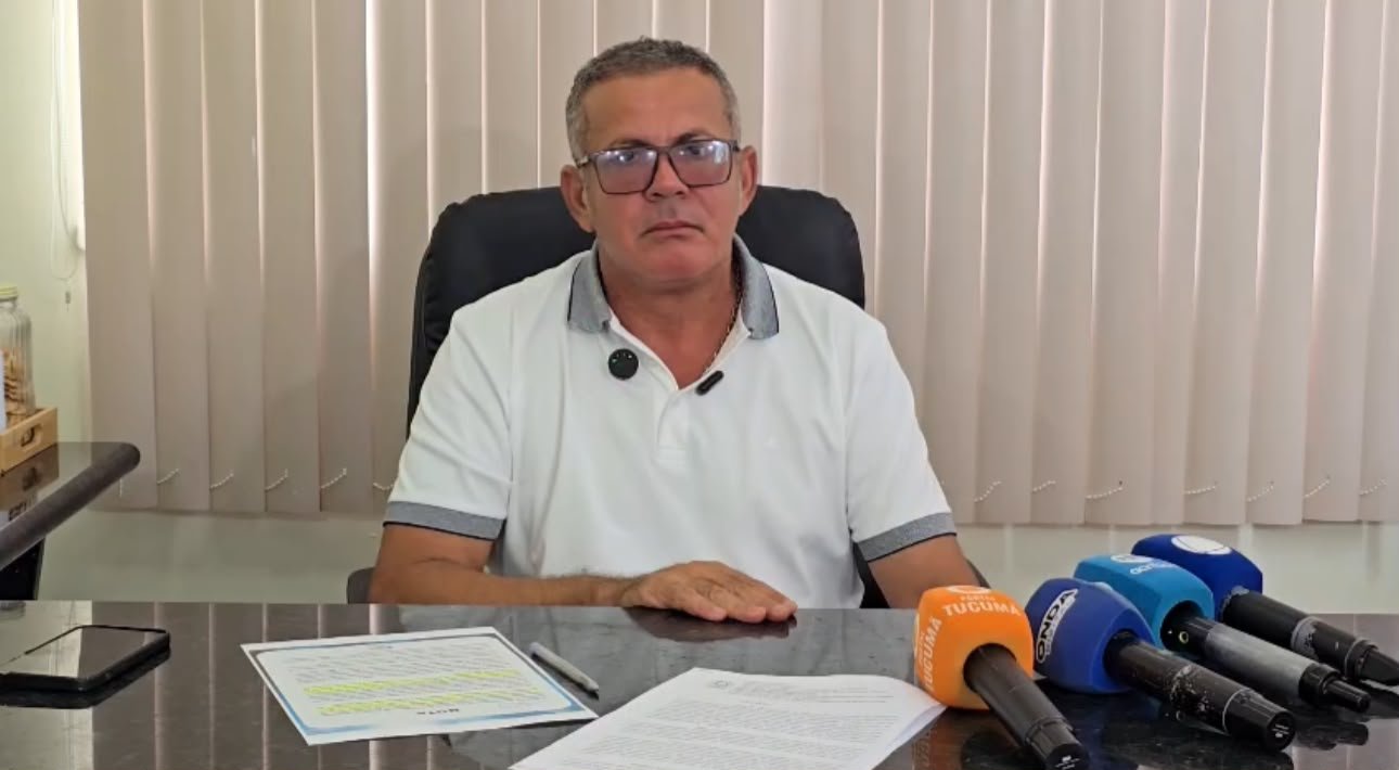 Greve de ônibus em Manaus vai continuar enquanto salários não forem pagos, diz presidente dos rodoviários