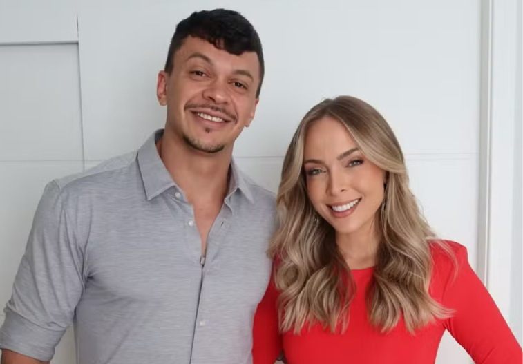 Tata Estaniecki e Julio Cocielo são flagrados juntos em Orlando