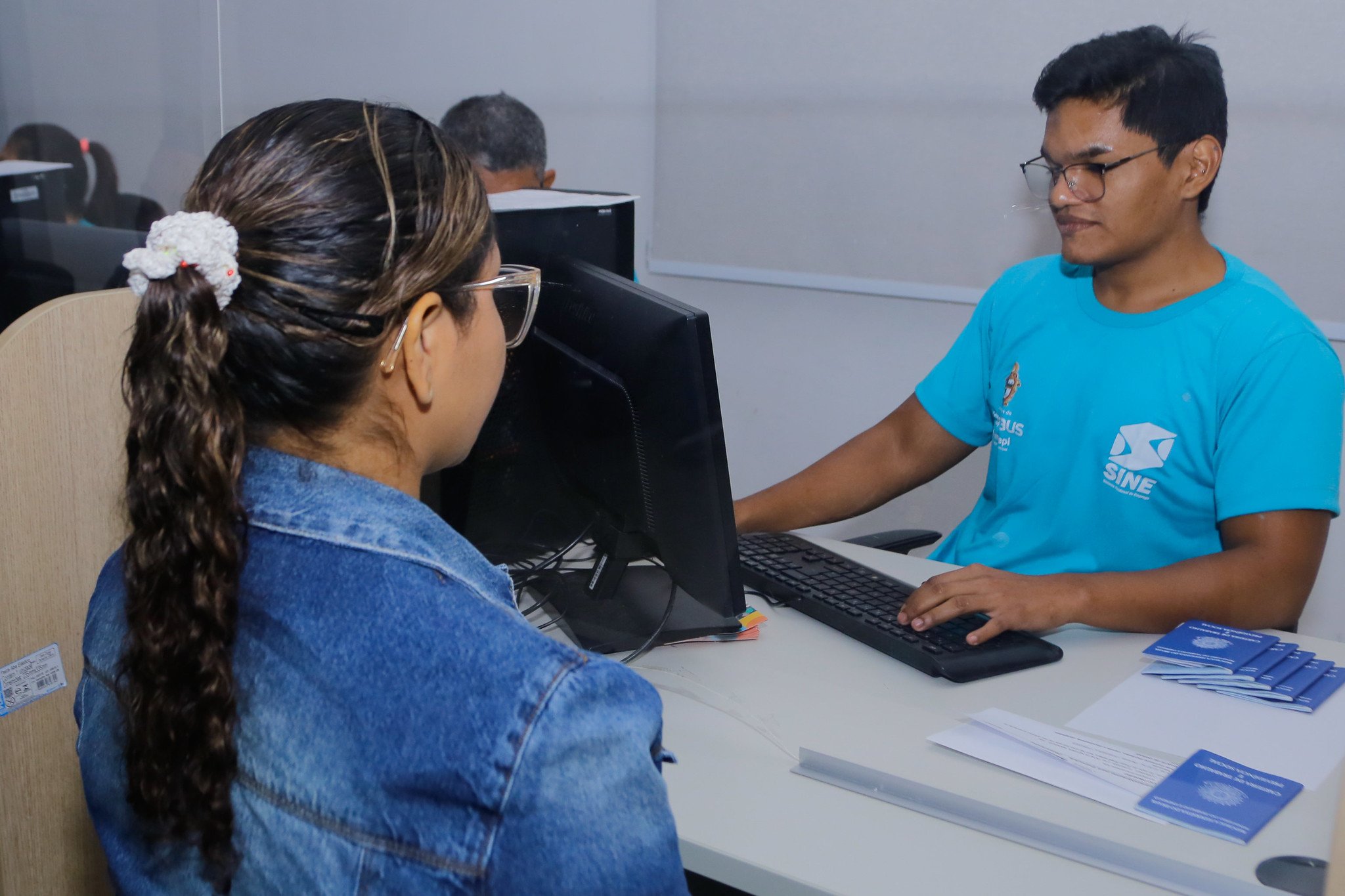 Balcão de empregos do Sine Manaus oferta 683 vagas nesta quinta-feira