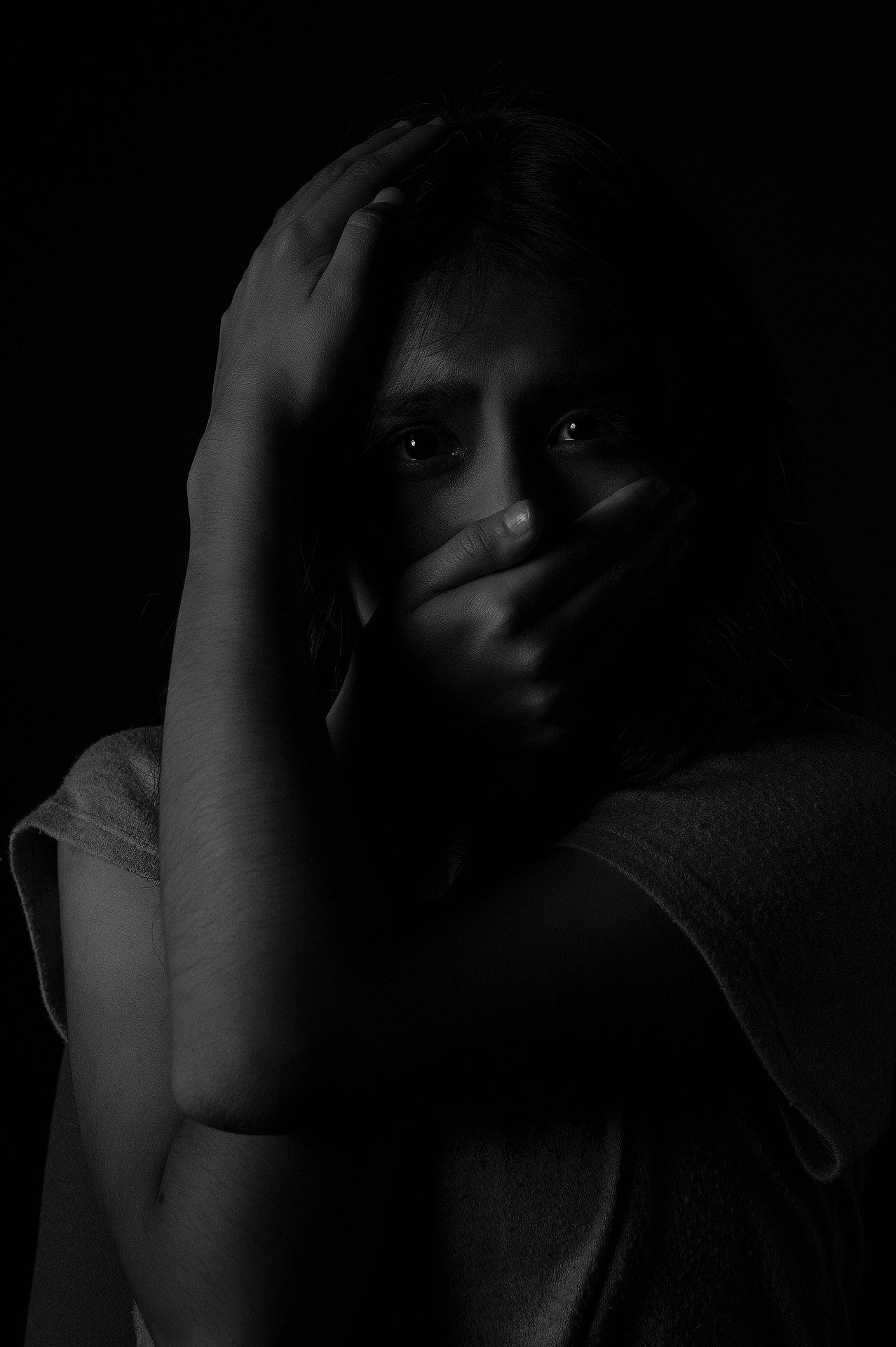 Mãe chega em casa e descobre que filho foi agredido e estuprado na Compensa