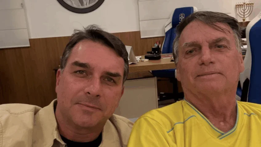 OAB pede a Moraes que autorize contato de Flávio Bolsonaro com o pai na condição de advogado