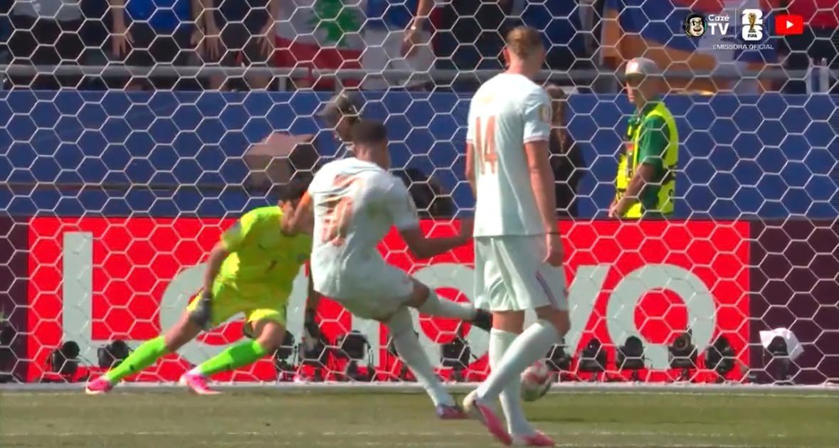 França bate Marrocos por 2 a 0 e é a primeira semifinalista da Copa de 2026