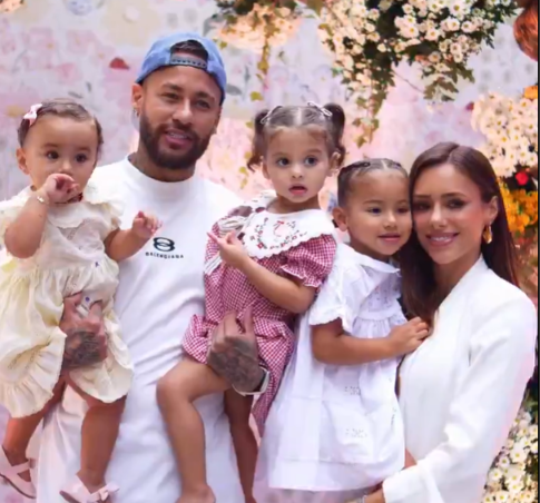 Neymar faz festa de aniversário para Mel e Helena; veja fotos