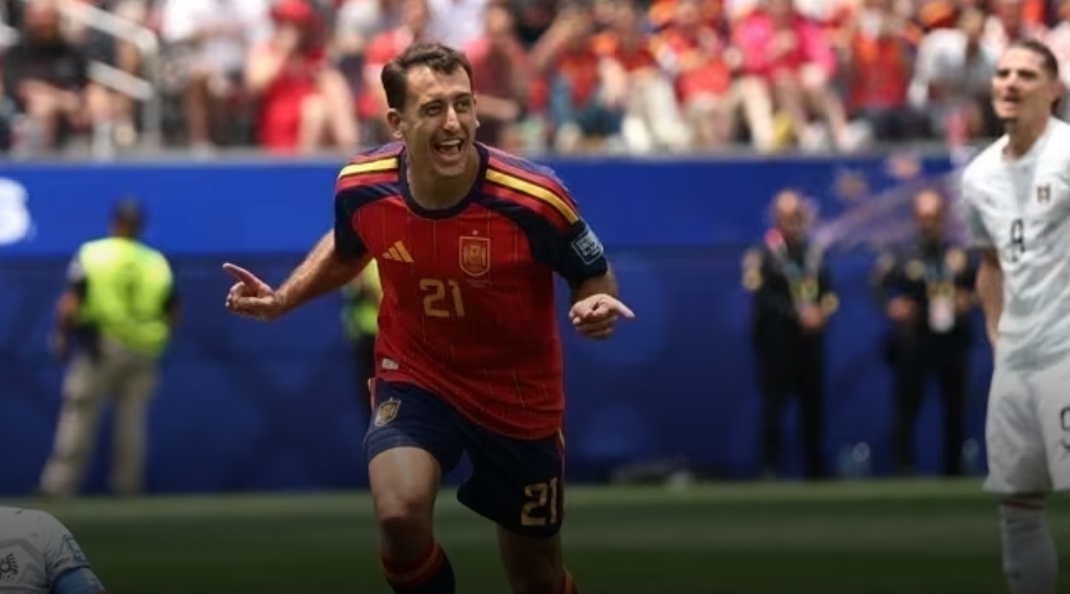 Espanha domina Áustria e carimba vaga nas oitavas da Copa