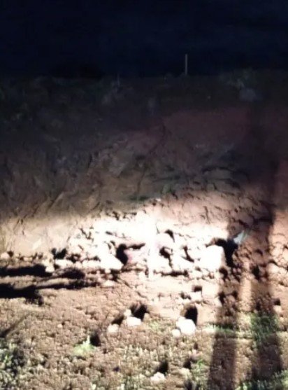 Homem é encontrado com vida após ficar oito horas soterrado em escavação em SC