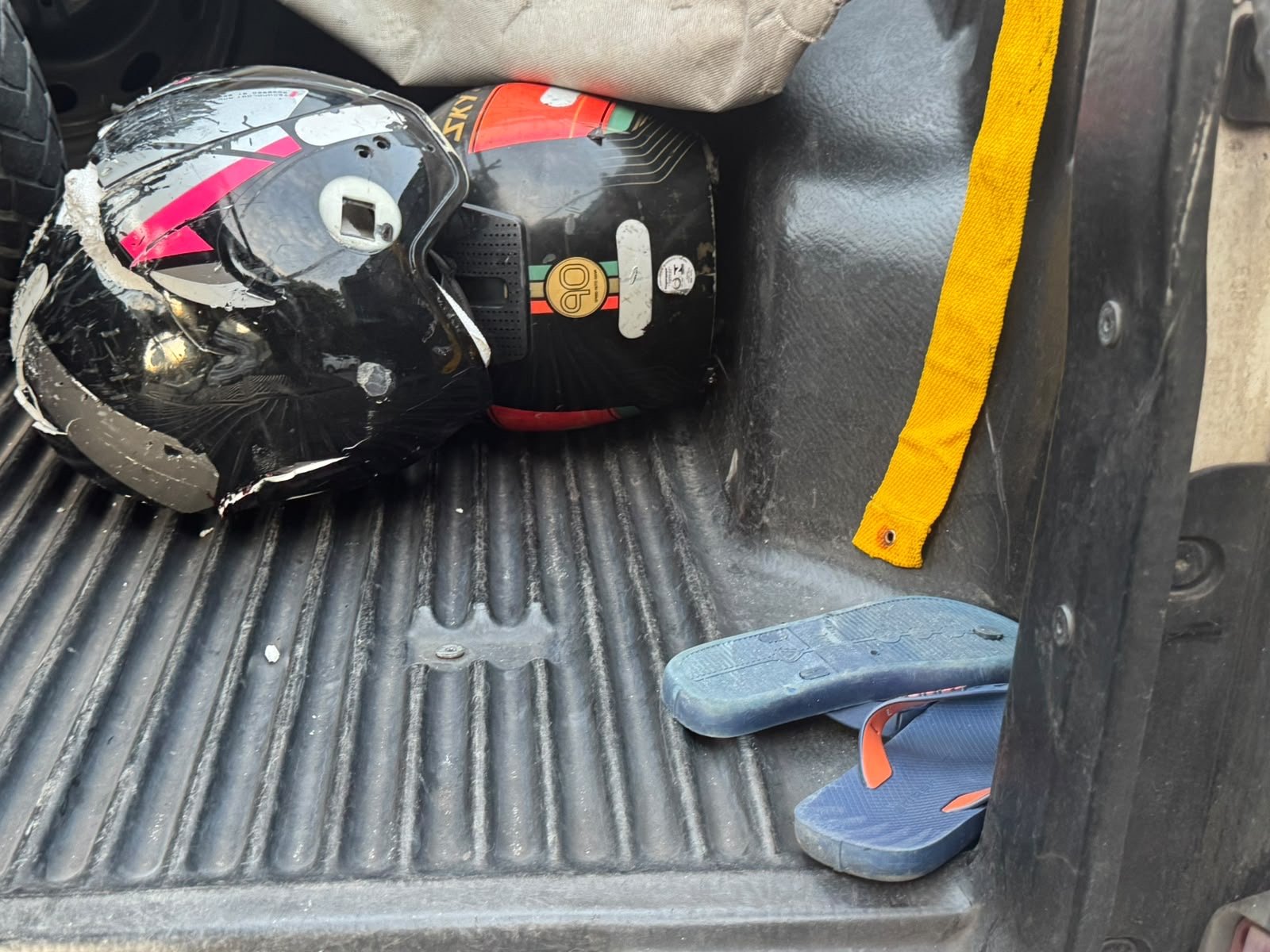 Criança de 6 anos morre após moto colidir com traseira de ônibus na Cosme Ferreira