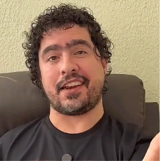 Pirulla reaparece um ano após AVC e atualiza estado de saúde