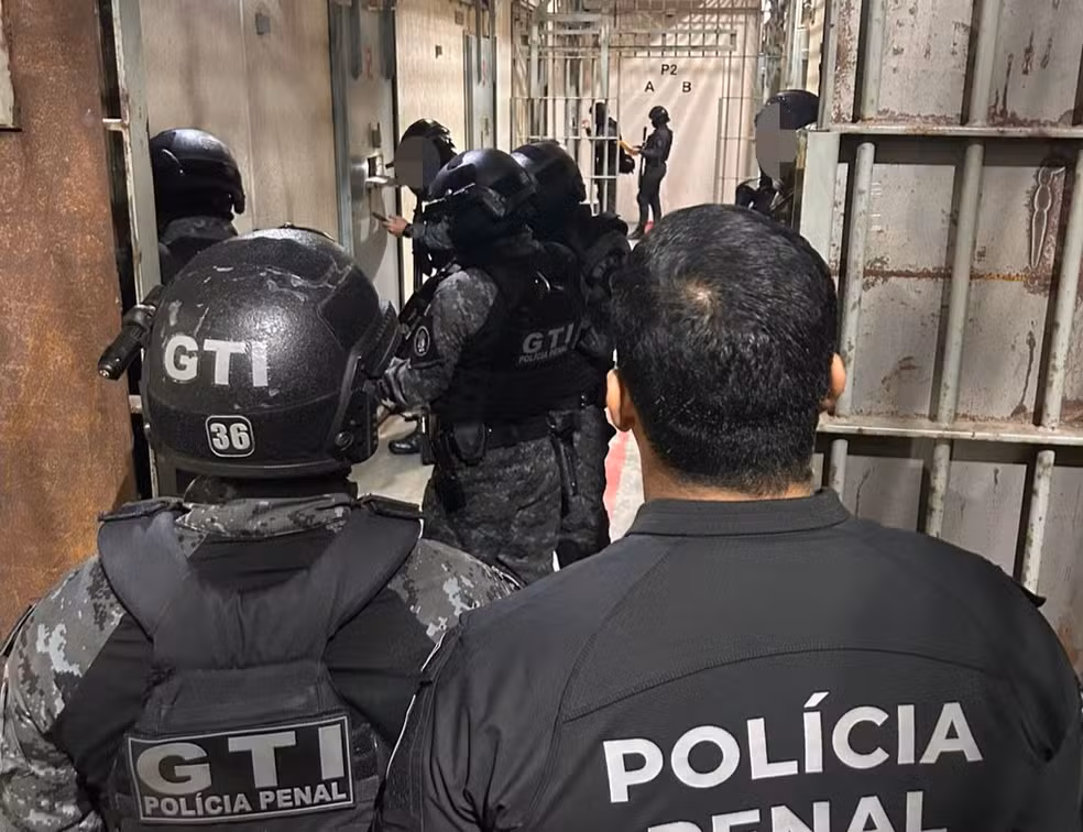 Megaoperação contra o PCC cumpre mais de 300 mandados em seis estados; um alvo morreu