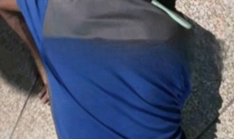 Homem é socorrido em estado grave com faca cravada no pescoço no Amazonas