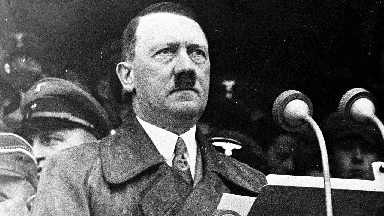 Casa onde Hitler nasceu vira delegacia para afastar culto neonazista na Áustria
