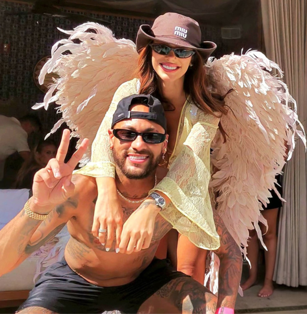 Bruna Biancardi mostra fotos de viagem a Las Vegas com Neymar