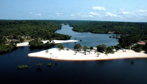 Verão Amazônico: Temporada de passeios para praias e cachoeiras vai até novembro
