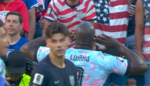 Derrota dos EUA para a Bélgica na Copa é ironizada pelo Irã: "O mundo comemora com dança"