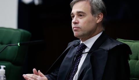 Mendonça autoriza PF a abrir inquérito para apurar tráfico de influência de Lulinha no governo