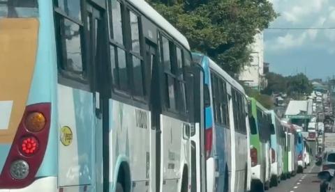 Rodoviários de Manaus decretam greve geral por atraso nos salários