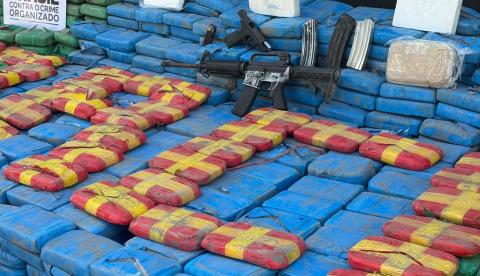 Operação apreende mais de 2,5 toneladas de cocaína no Rio Solimões