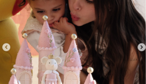 Amanda Kimberlly mostra fotos do aniversário de 2 anos de Helena, filha de Neymar